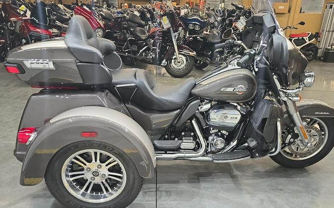 FLHTCUTG 2023 Tri Glide® Ultra