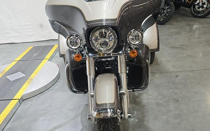 FLHTCUTG 2023 Tri Glide® Ultra