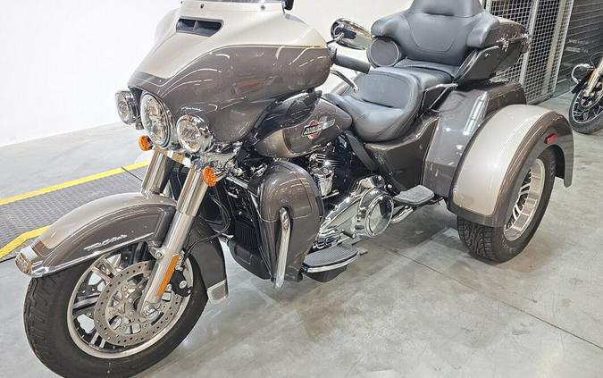 FLHTCUTG 2023 Tri Glide® Ultra