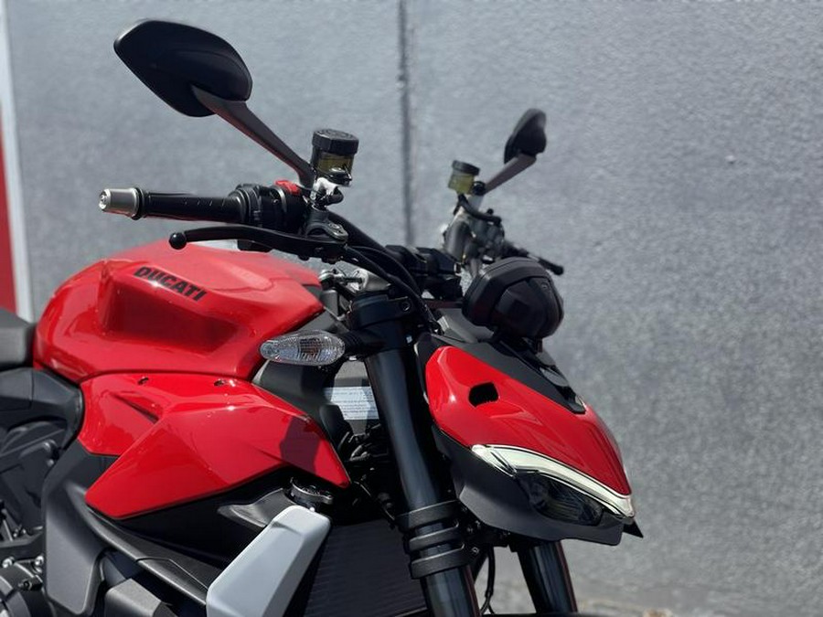 2023 Ducati Streetfighter V2 Ducati Red