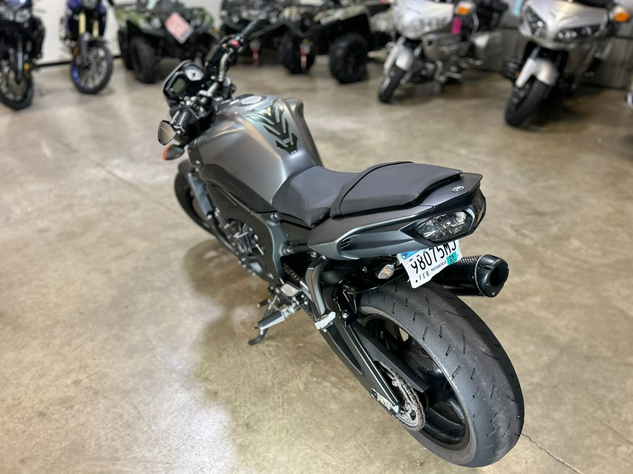 2013 Yamaha FZ8