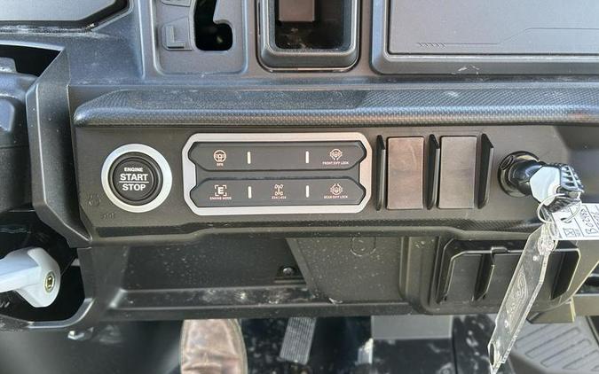 2026 Can-Am® Defender XT HD11