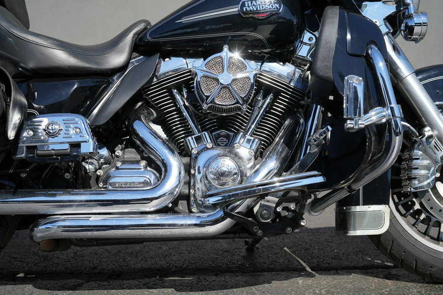 2011 Harley-Davidson FLHTCU - Ultra Classic Electra Glide