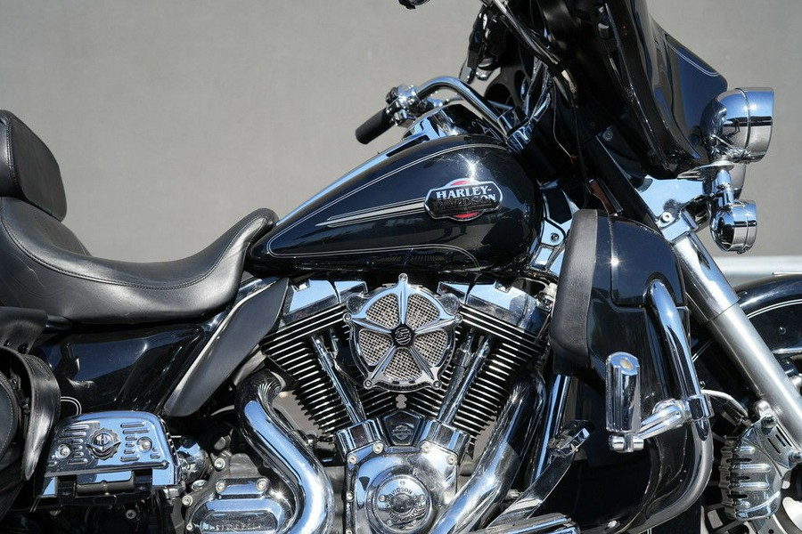 2011 Harley-Davidson FLHTCU - Ultra Classic Electra Glide