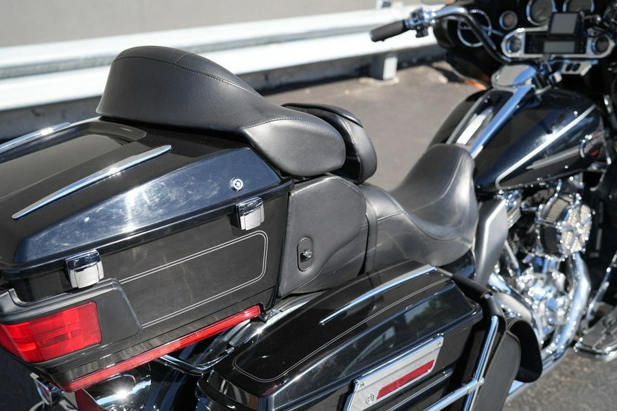 2011 Harley-Davidson FLHTCU - Ultra Classic Electra Glide