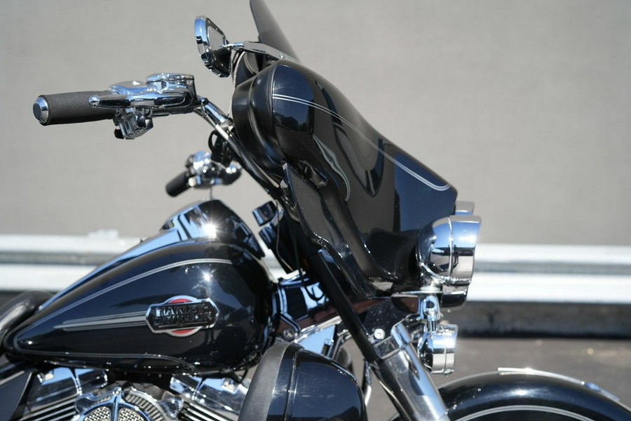 2011 Harley-Davidson FLHTCU - Ultra Classic Electra Glide