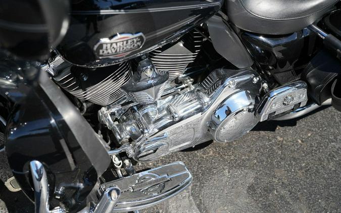 2011 Harley-Davidson FLHTCU - Ultra Classic Electra Glide