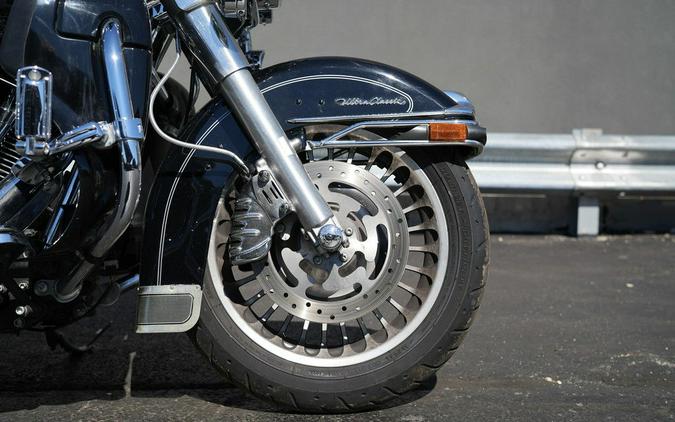 2011 Harley-Davidson FLHTCU - Ultra Classic Electra Glide