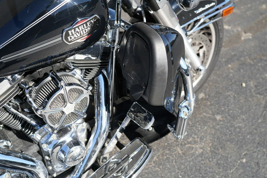 2011 Harley-Davidson FLHTCU - Ultra Classic Electra Glide