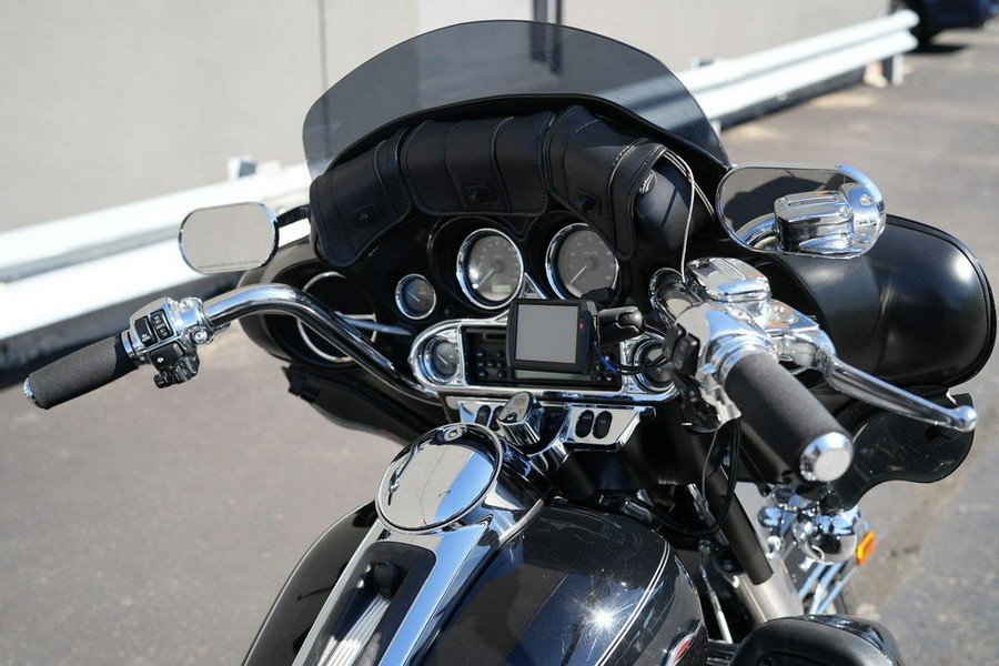 2011 Harley-Davidson FLHTCU - Ultra Classic Electra Glide