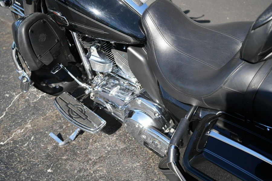 2011 Harley-Davidson FLHTCU - Ultra Classic Electra Glide