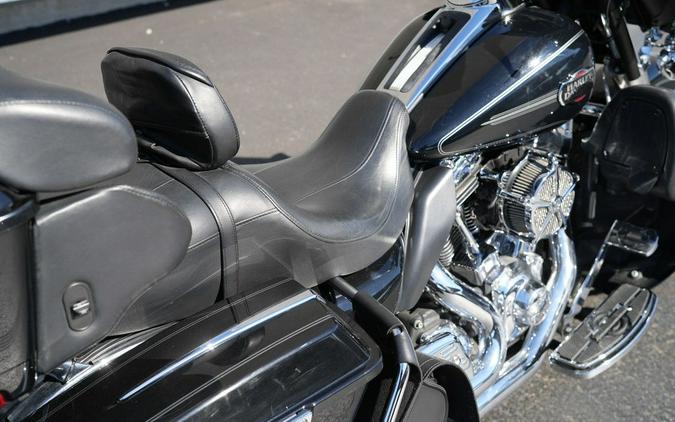 2011 Harley-Davidson FLHTCU - Ultra Classic Electra Glide