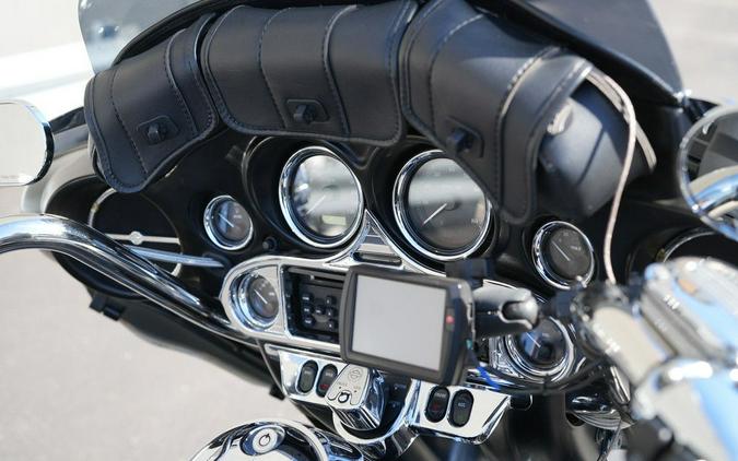 2011 Harley-Davidson FLHTCU - Ultra Classic Electra Glide