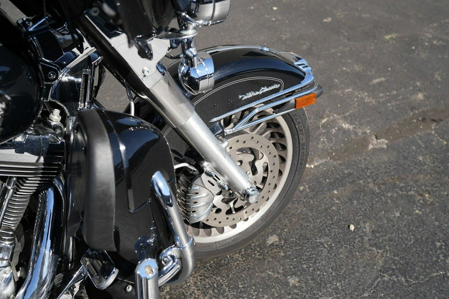 2011 Harley-Davidson FLHTCU - Ultra Classic Electra Glide