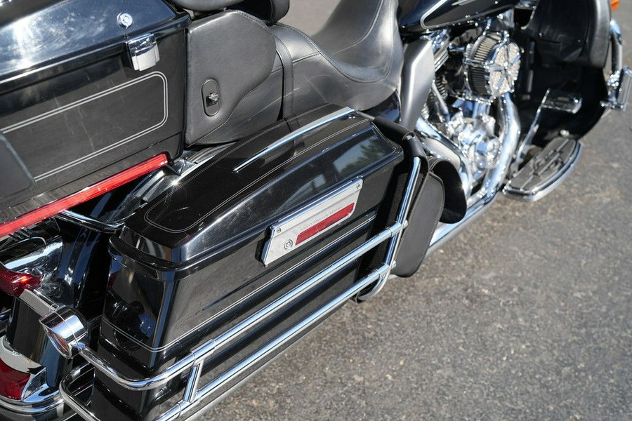 2011 Harley-Davidson FLHTCU - Ultra Classic Electra Glide