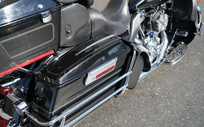 2011 Harley-Davidson FLHTCU - Ultra Classic Electra Glide