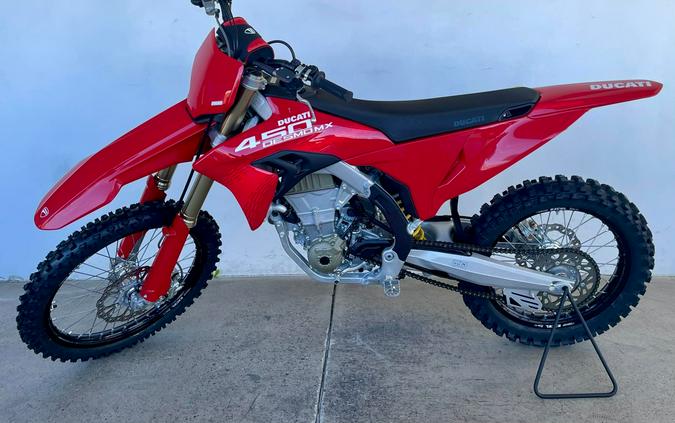 2026 Ducati Desmo450 MX