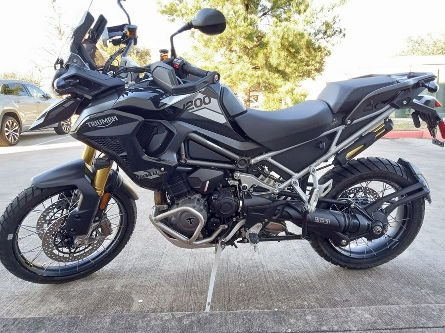 2023 Triumph Tiger 1200 Rally Pro Sapphire Black