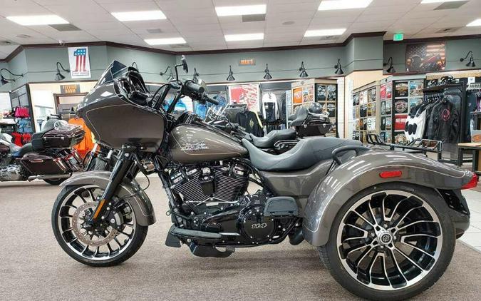 2023 Harley-Davidson Road Glide 3 Gray Haze – Black Finish