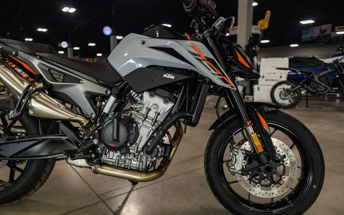 2024 KTM 790 Duke