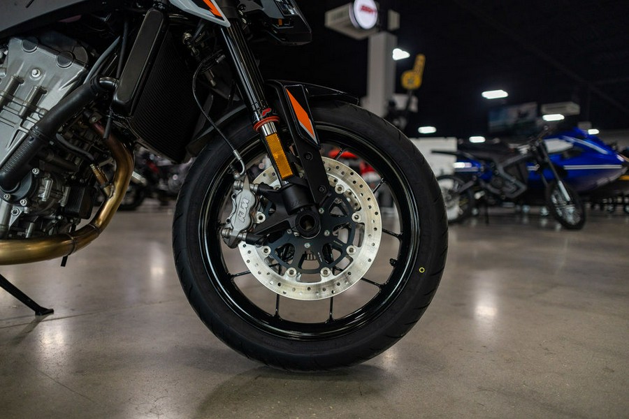 2024 KTM 790 Duke