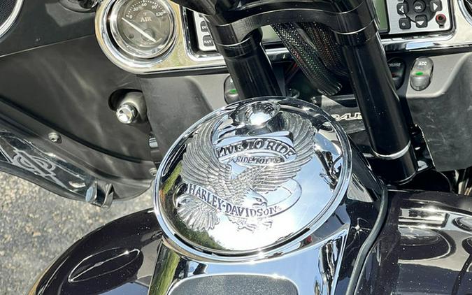 2012 Harley-Davidson Touring FLHTK - Electra Glide Ultra Limited