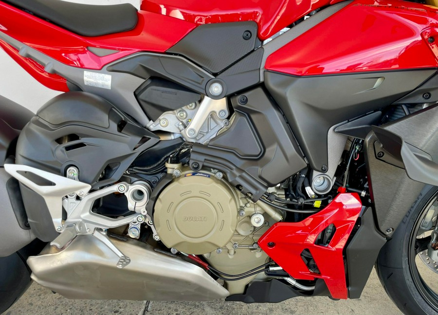 2026 Ducati Streetfighter V4 S