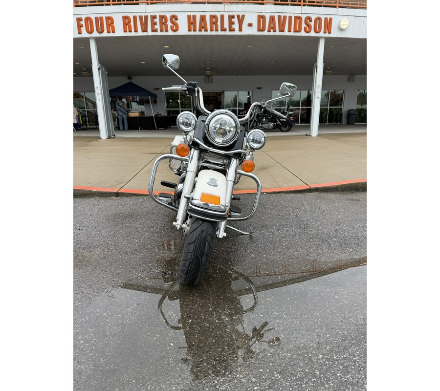 2008 Harley-Davidson® Police Road King® Birch White