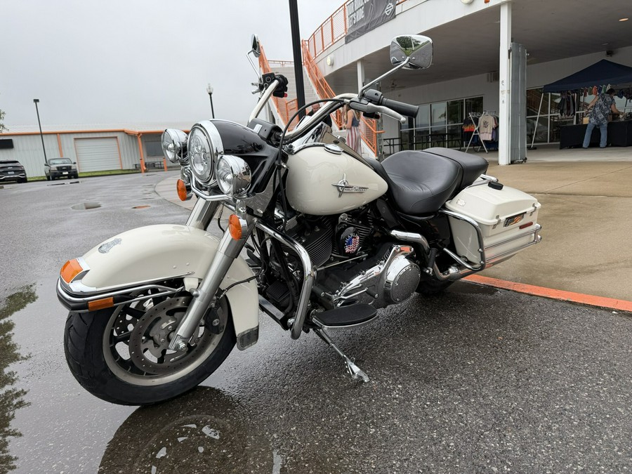 2008 Harley-Davidson® Police Road King® Birch White