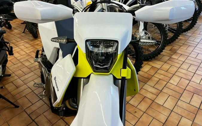 2027 Husqvarna Motorcycles Enduro 701