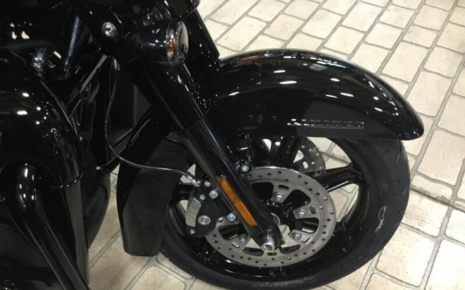 2024 Harley-Davidson® Ultra Limited Vivid Black