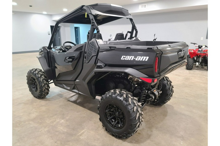 2026 Can-Am Commander XT 700