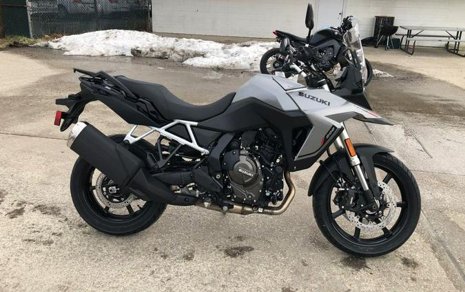 2026 Suzuki V-STROM 800