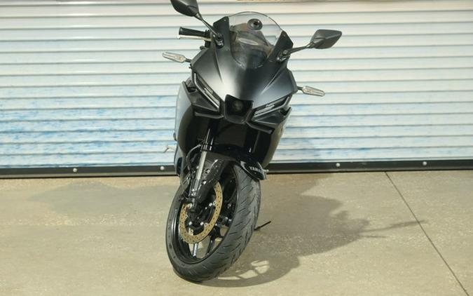 2025 Yamaha YZF-R3
