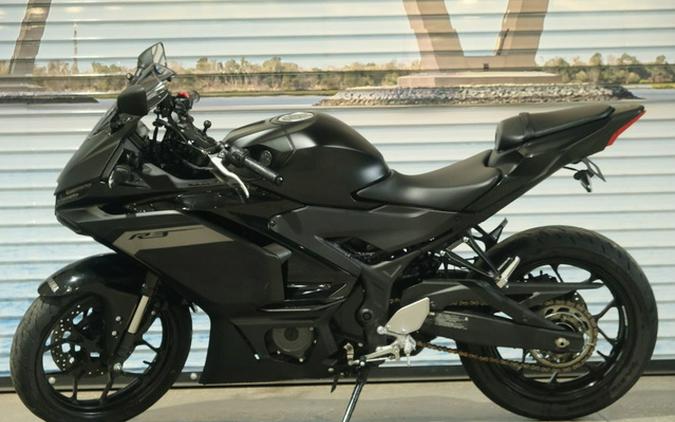 2025 Yamaha YZF-R3