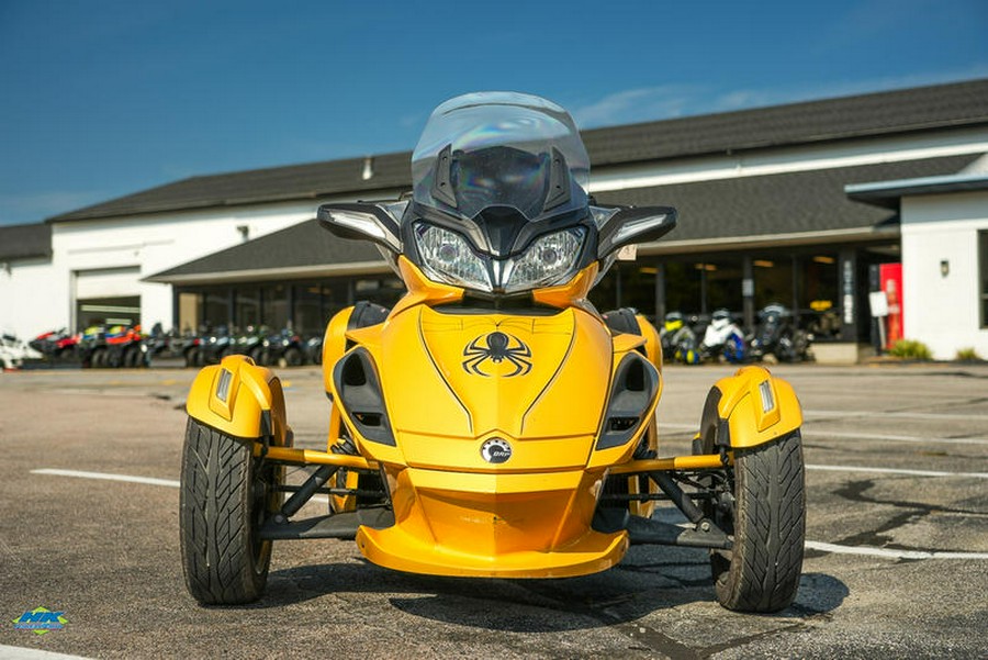 2013 Can-Am® Spyder® ST-S SE5