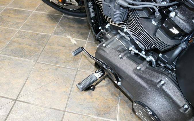 FXBBS 2023 Street Bob® 114