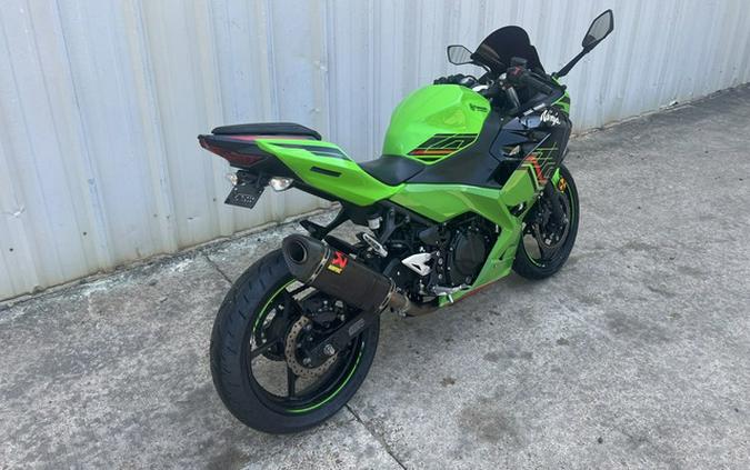2023 Kawasaki Ninja 400 KRT Edition ABS