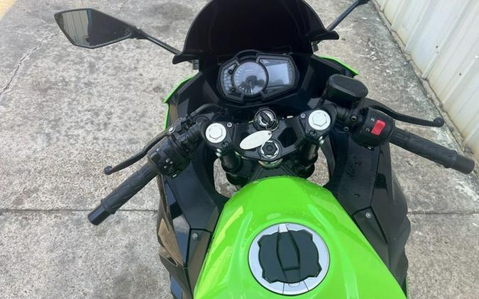 2023 Kawasaki Ninja 400 KRT Edition ABS