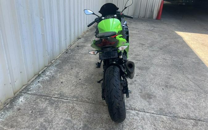 2023 Kawasaki Ninja 400 KRT Edition ABS