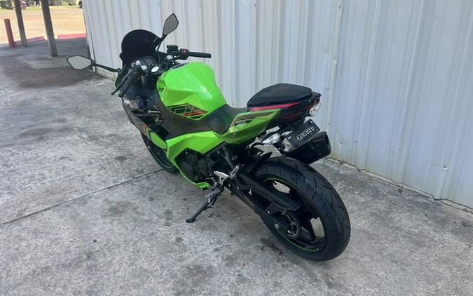 2023 Kawasaki Ninja 400 KRT Edition ABS
