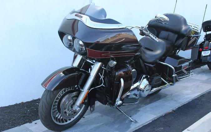 2011 Harley-Davidson® FLTRU - Road Glide® Ultra