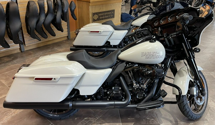 2023 Harley-Davidson Street Glide ST White Sand Pearl