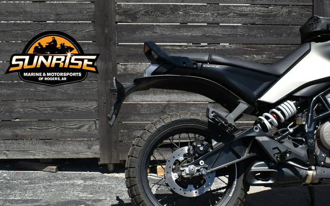 2024 Husqvarna Motorcycles SVARTPILEN 401