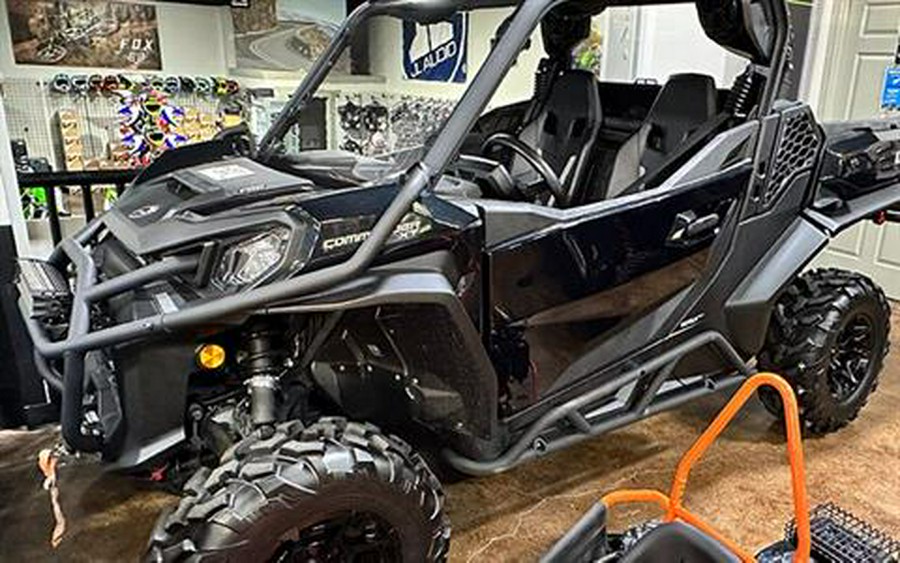 2022 Can-Am Commander XT 700