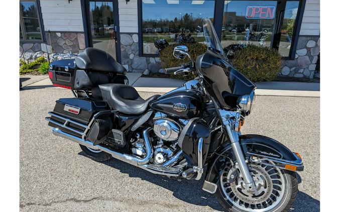 2012 Harley-Davidson® FLHTCU Ultra Classic Electra Glide