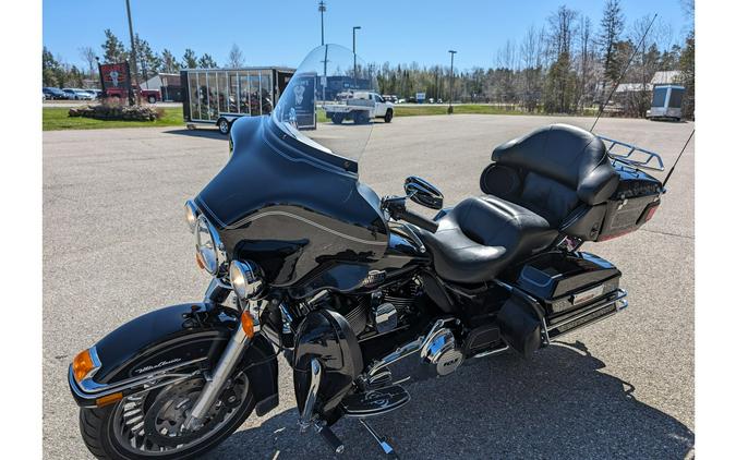 2012 Harley-Davidson® FLHTCU Ultra Classic Electra Glide