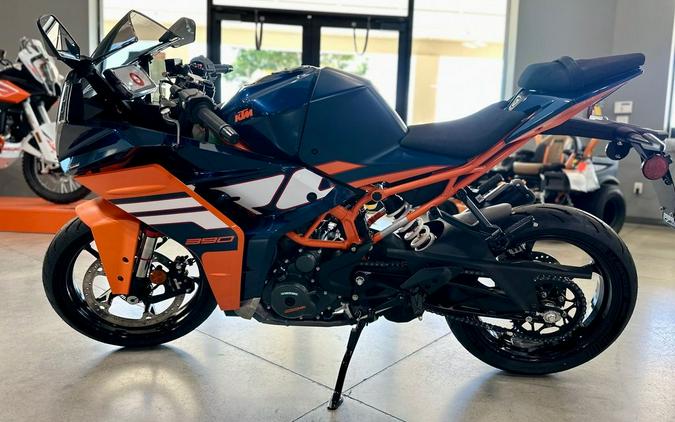 2024 KTM RC 390