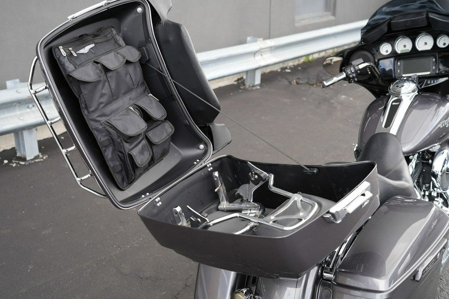 2014 Harley-Davidson FLHXS - Street Glide Special
