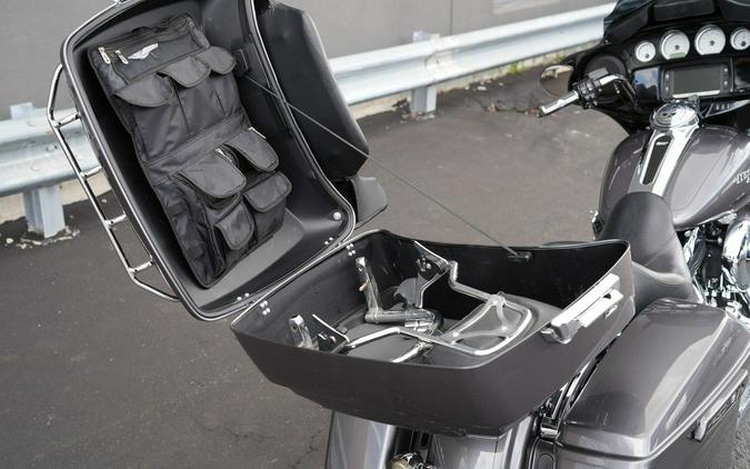 2014 Harley-Davidson FLHXS - Street Glide Special